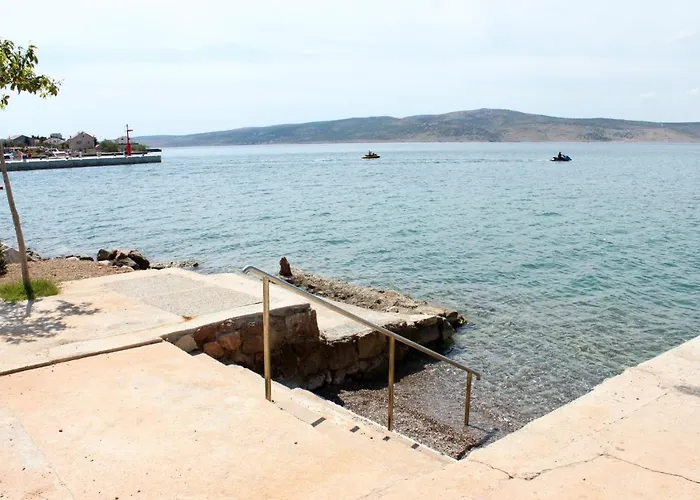 By The Sea Starigrad, Paklenica - 6609 *